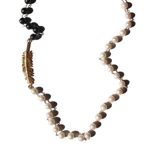 Feather and Pearls Necklace 