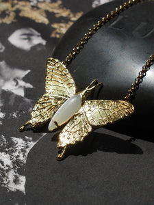 Collar Mariposa Piedra Luna